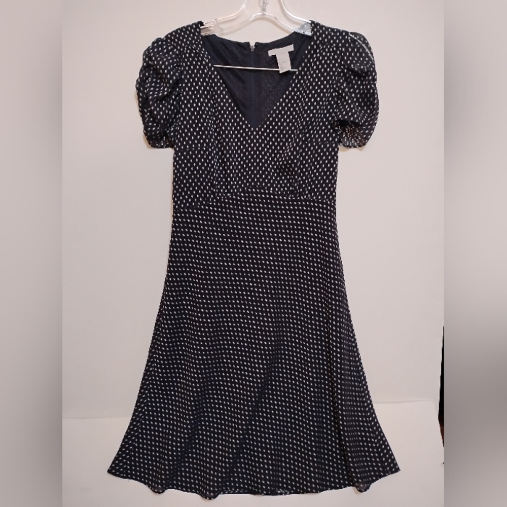 Elegant H&M Black and White PolkaDot V-Neck Bell Short Sleeves Fit&Flare Dress 6